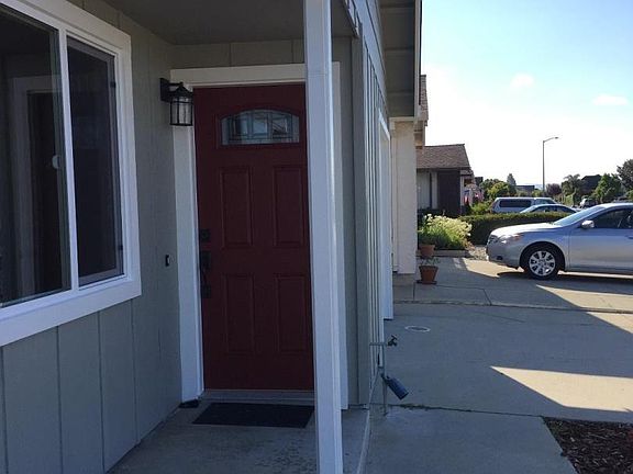 2nd image of 490 Vivienne Dr