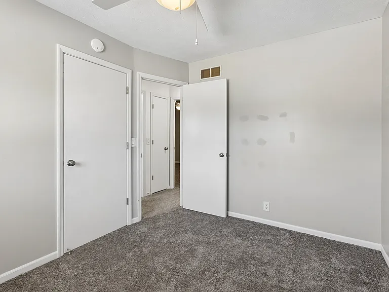 6005 N 126th Ave — Photo 15