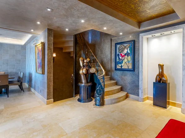 117 East 57th Street image 15 of 44