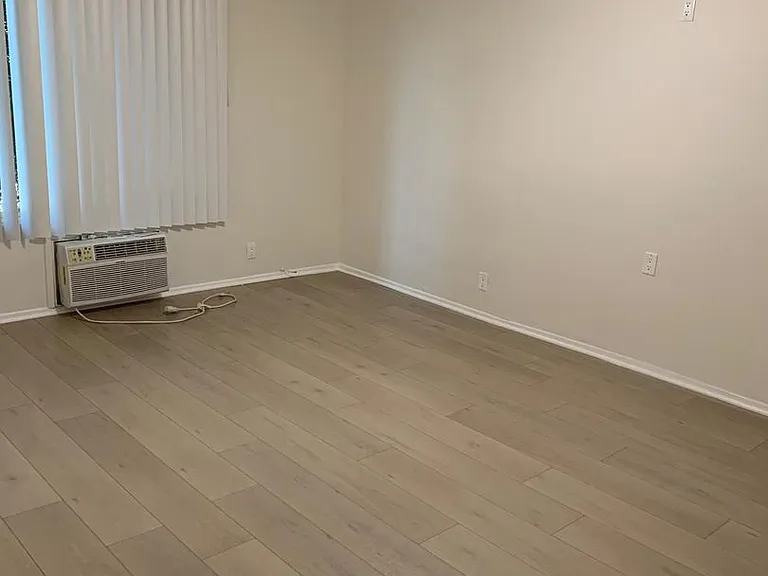5000 Coldwater Canyon Ave — Photo 65
