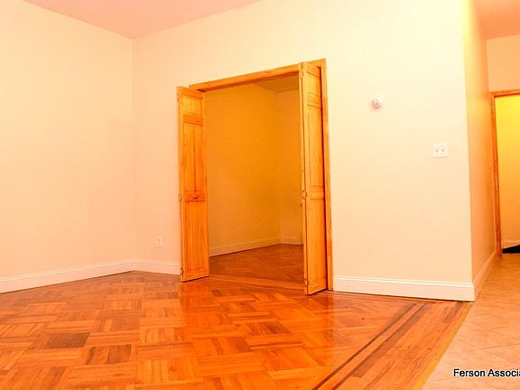 5th image of 2347 35th St #2