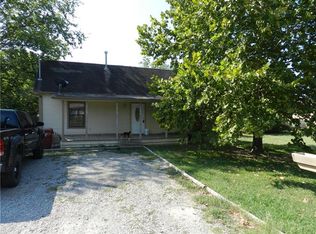 210 Chaffin St, Bonham, TX 75418