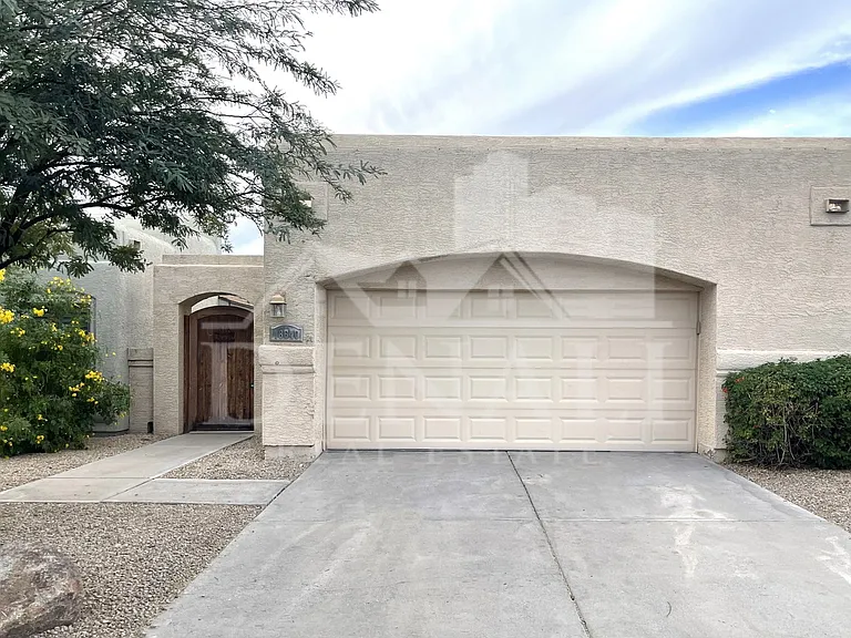 18640 N 44th Pl — Photo 1