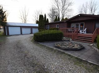 237 Sycamore Rd, Hebron, OH 43025