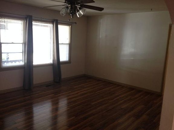 4th image of 2228 John St