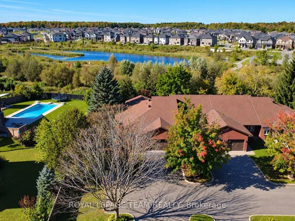 5668 Mahogany Harbour Ln, Ottawa, ON K4M 1K9