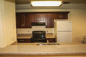 3rd image of 1612 Catherine Dr #20