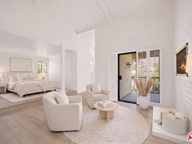 1844 Michael Ln — Photo 15