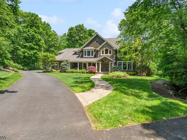 56 Pheasant Run, Kinnelon Boro, NJ 07405