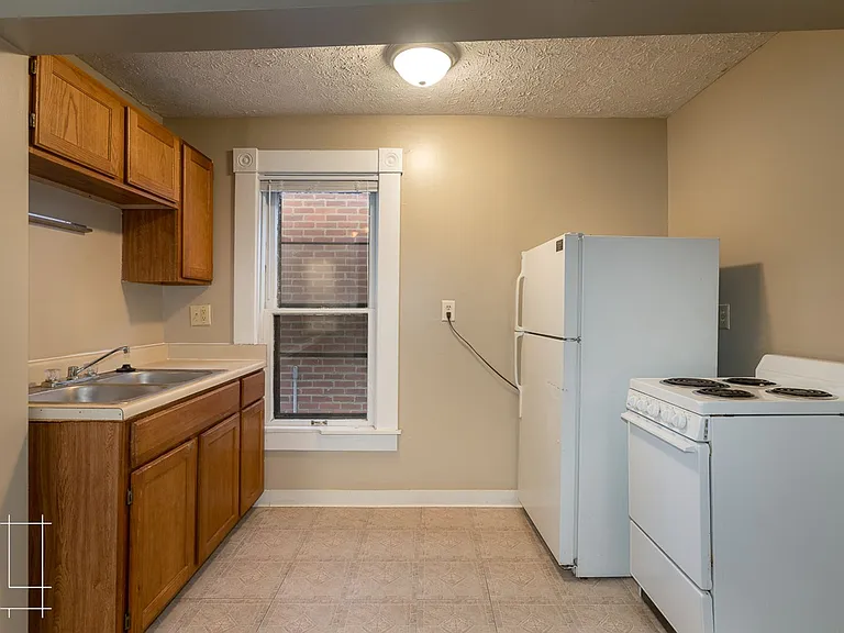 409 W. 5th Ave — Photo 17