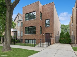 2342 W Melrose St, Chicago, IL 60618