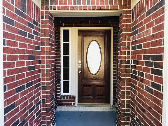 3rd image of 18635 Cypress Lake Village Dr