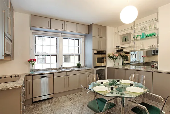 Sold by Corcoran | media 2