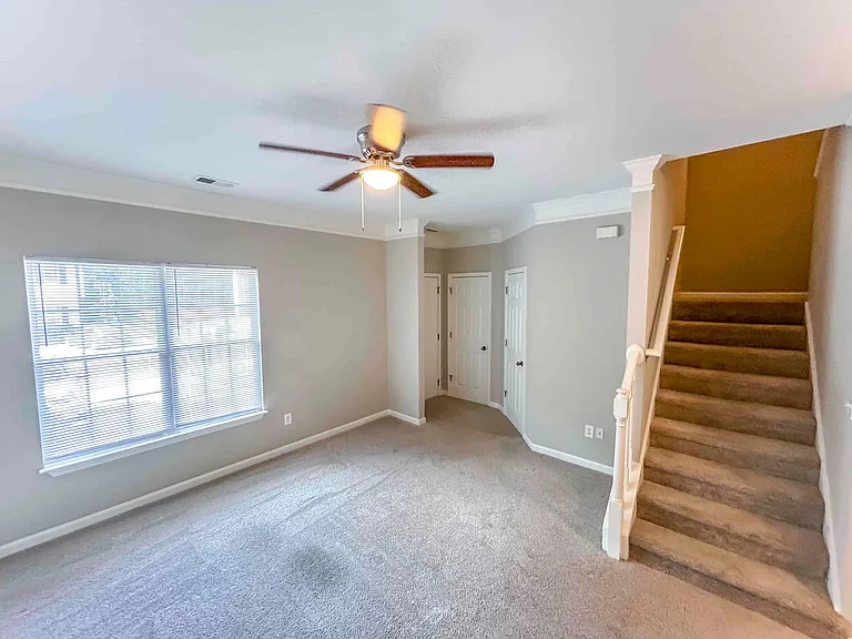 198 Timber Creek Ln SW — Photo 4