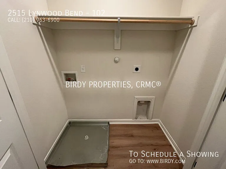 2515 Lynwood Bnd #102 — Photo 26