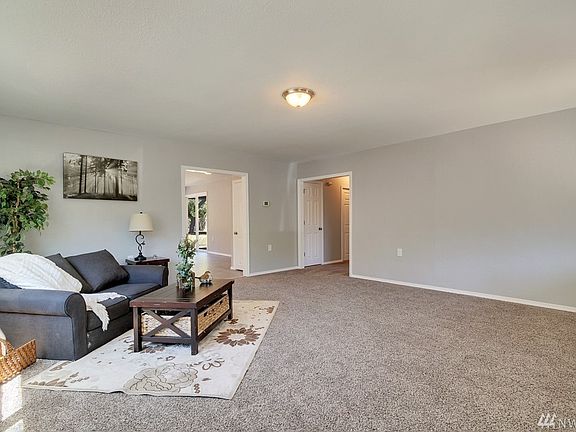 5th image of 1719 208th St E