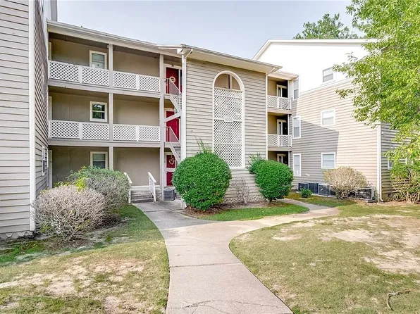 1006 Brookhollow Dr APT 9, Fayetteville, NC 28314