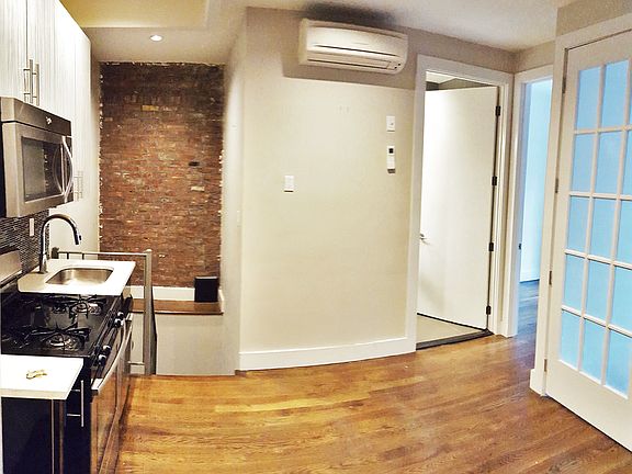 2nd image of 121 Woodbine St #1FL