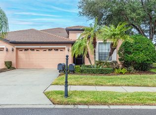 160 Shell Falls Dr, Apollo Beach, FL 33572