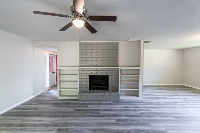 5313 E 39th Pl — Photo 4