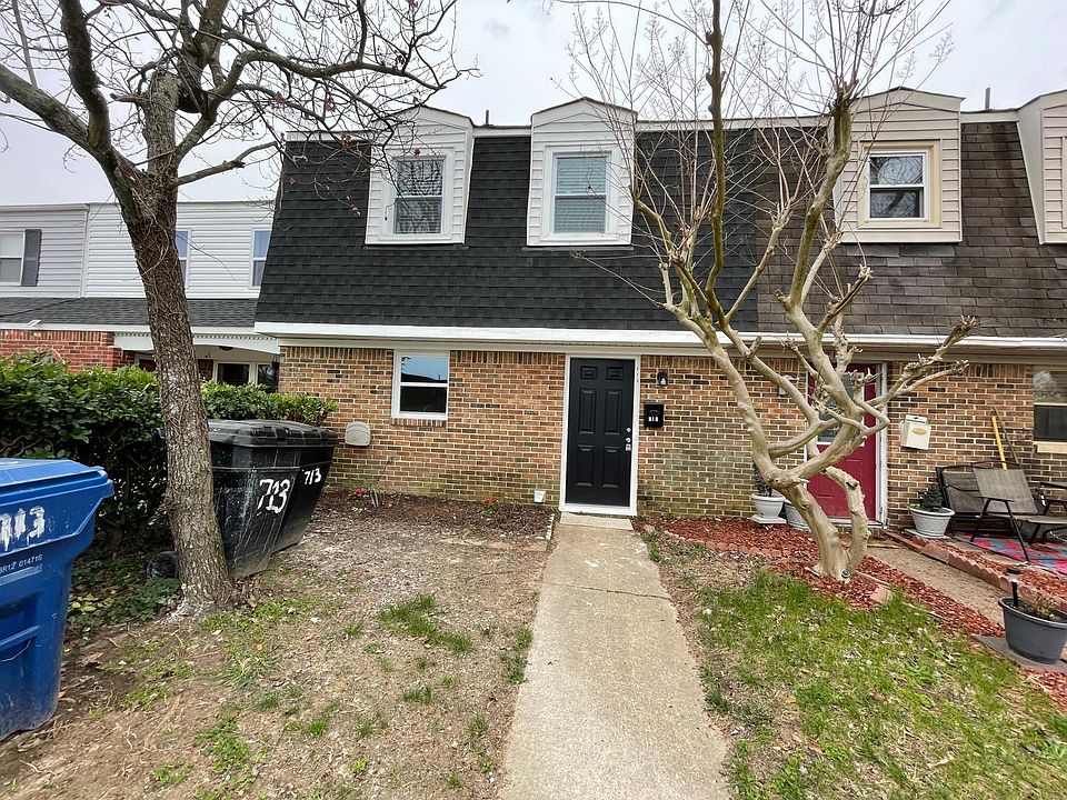 1st image of 713 Hampshire Pl