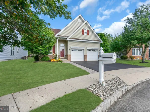 10 Weymouth Ct, Barnegat, NJ 08005