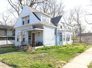 210 S Grove St, Urbana, IL