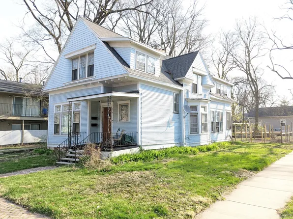 210 S Grove St, Urbana, IL 61802