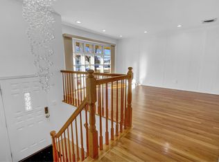 183 Wright Ave #1, Deer Park, NY 11729