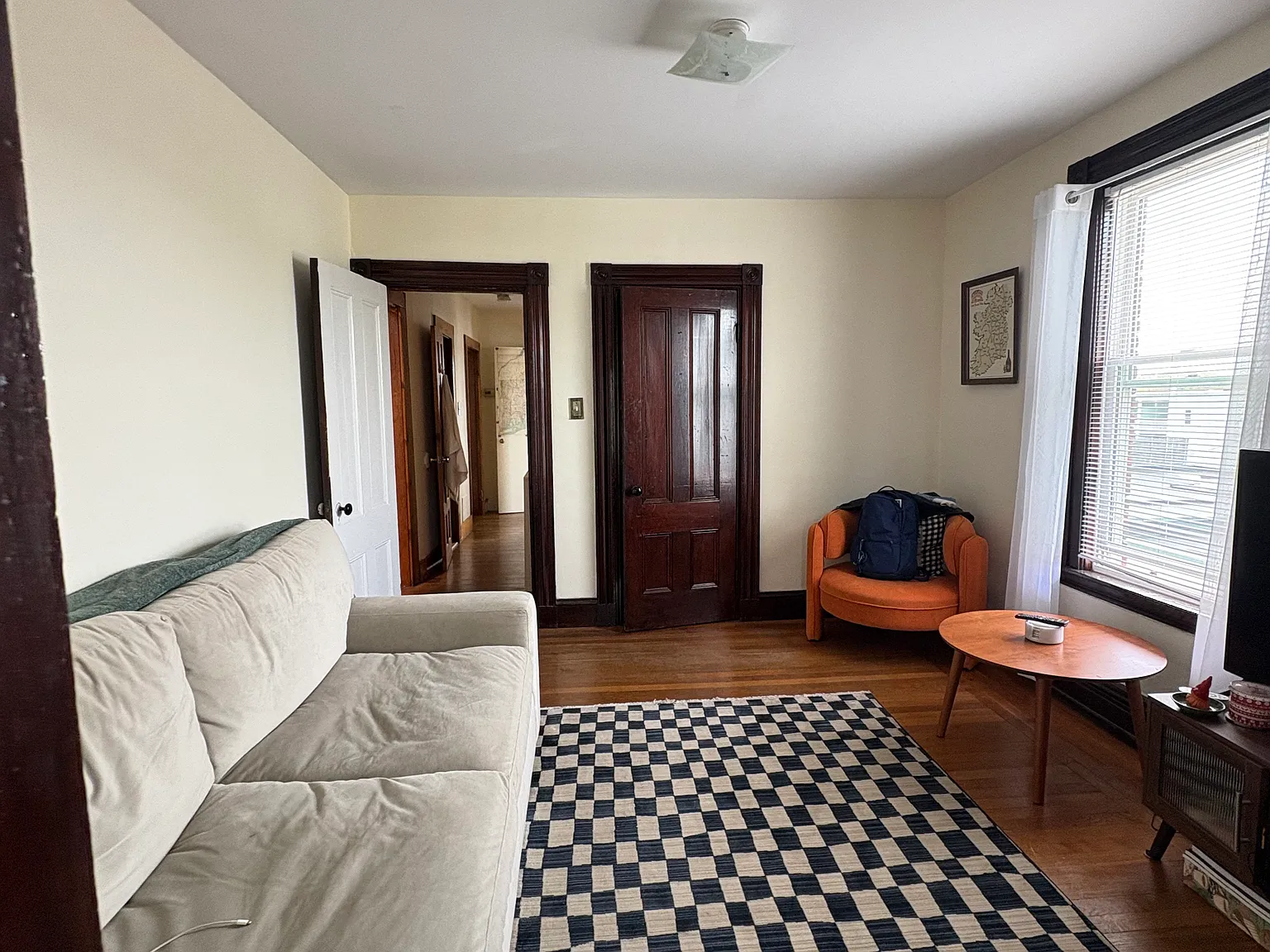 2 bed, 750 sqft, $2,975 — Photo 1