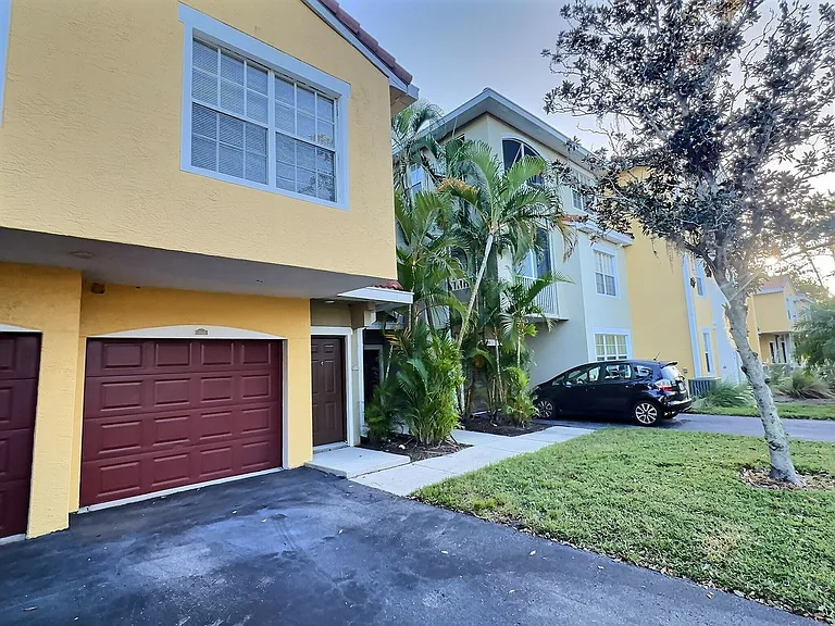 4751 Travini Cir #4105 — Photo 31