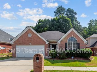 2803 Newtons Crest Cir, Snellville, GA 30078