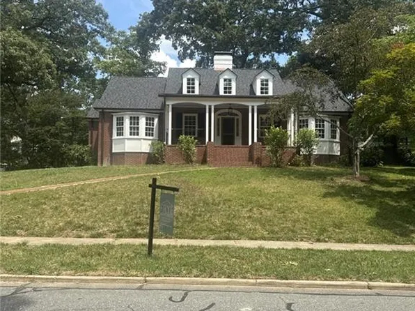 401 W Greenway Dr N, Greensboro, NC 27403