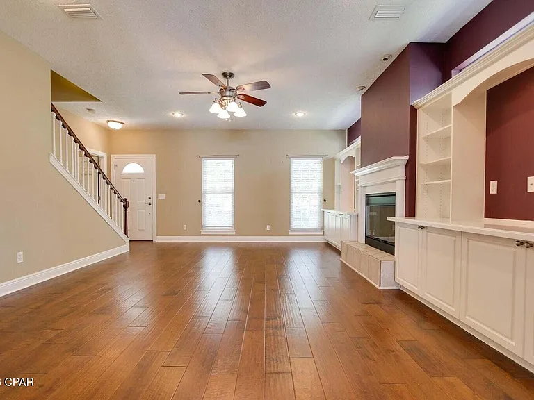 4026 Oak Forest Dr — Photo 14