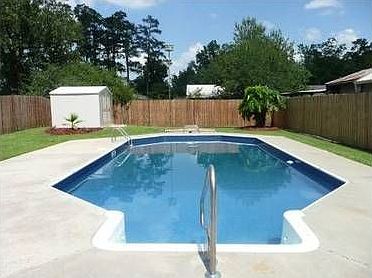 5th image of 2915 Hudson Dr