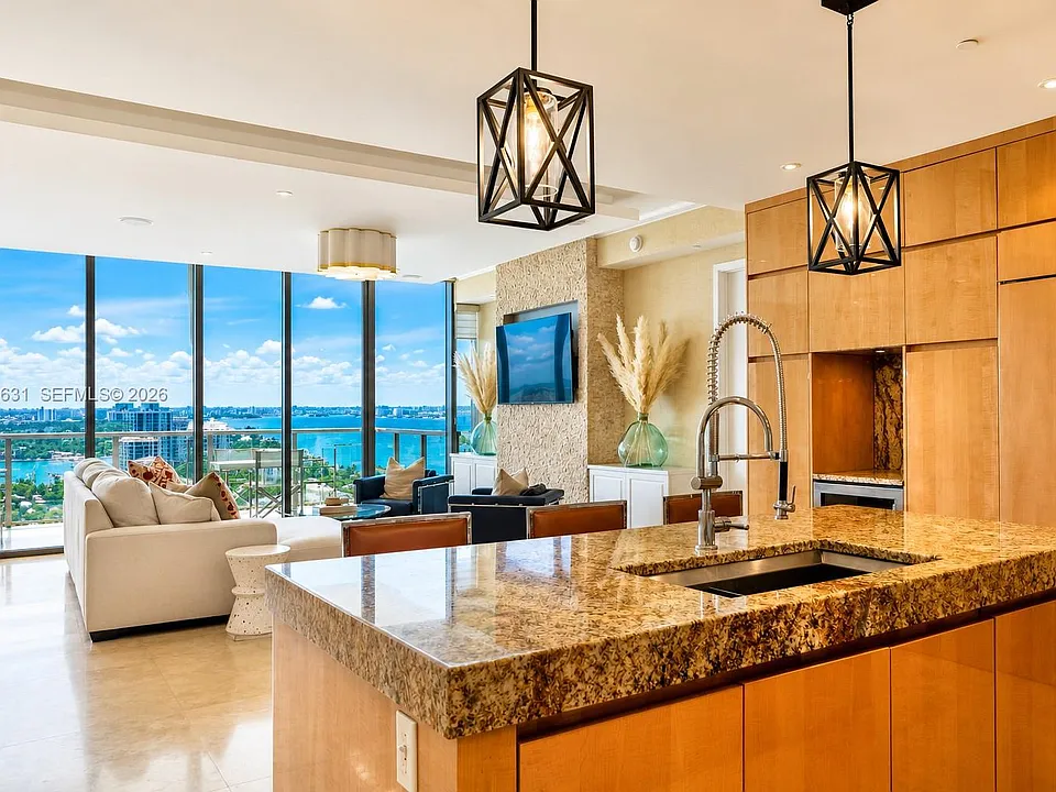 9701 Collins Ave #1605S