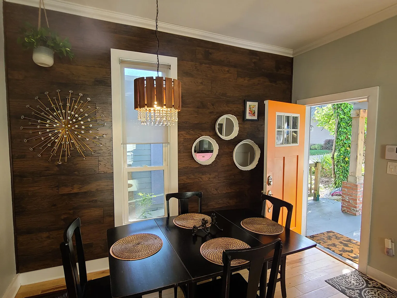 1606 Parson St — Photo 3