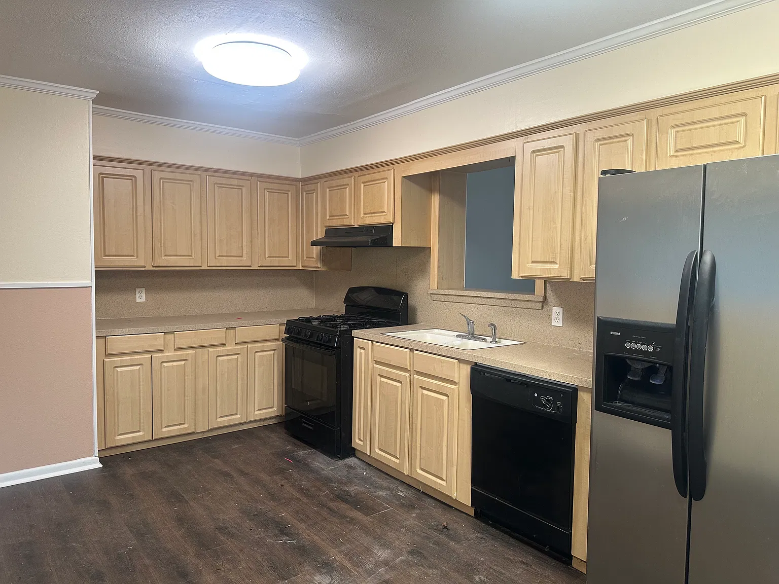 3 bed, 1356 sqft, $1,400 — Photo 3