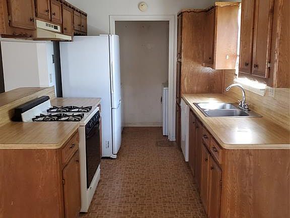 4th image of 3253 Francis St