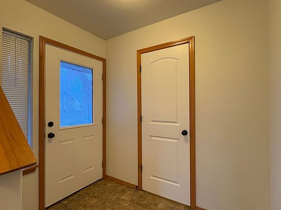 4th image of 2208 Clearview Dr