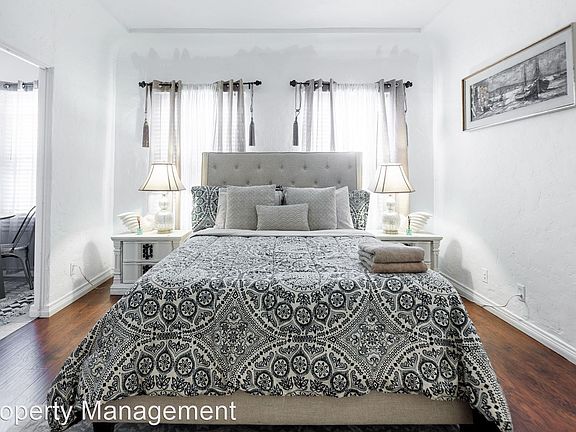 5th image of 314 N Orange Grove Ave Unit 10