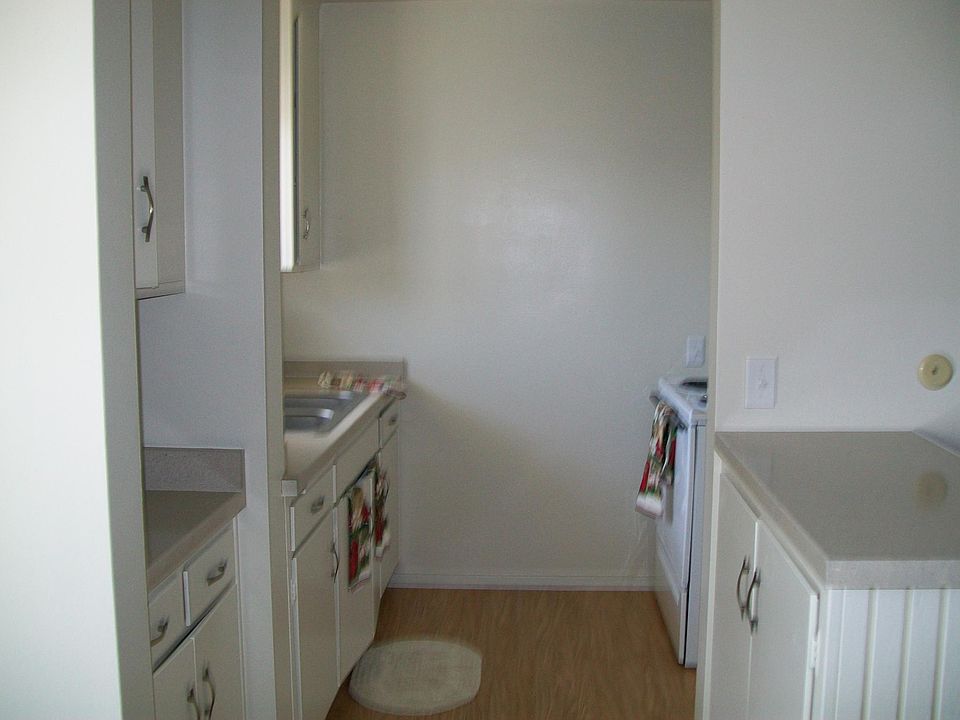 2nd image of 11175 Huston St APT 8