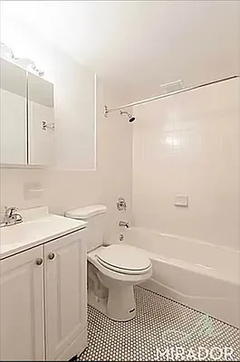 Rented by Mirador Real Estate | media 3