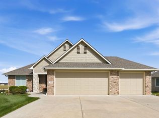 745 N Firefly Ct, Wichita, KS 67235