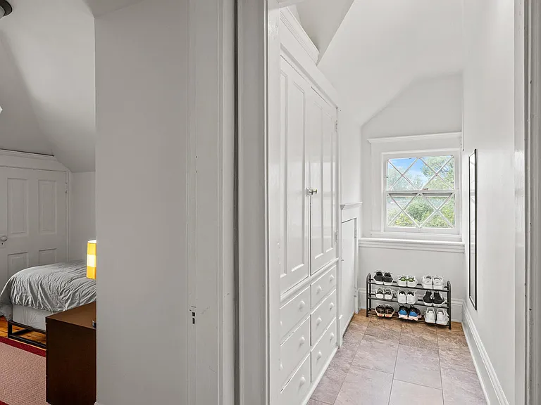 2449 Pillsbury Ave S #4 — Photo 14
