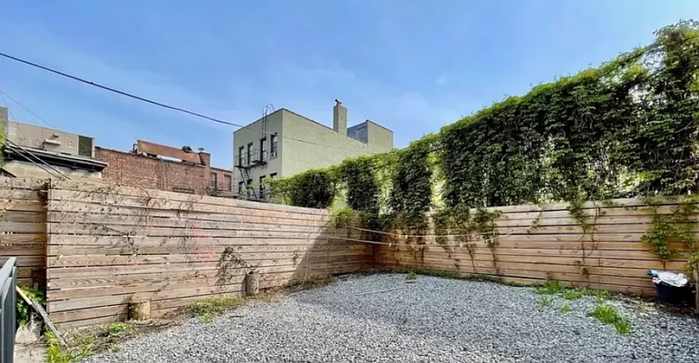 Rented by RELI.NOW CORP | media 6