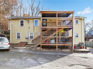 120 Camptown St, Derby, CT 06418