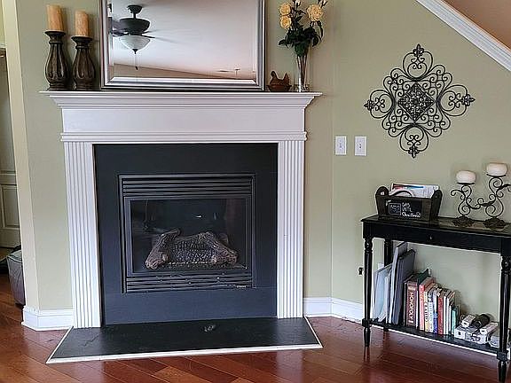 4th image of 11010 Kinnairds St