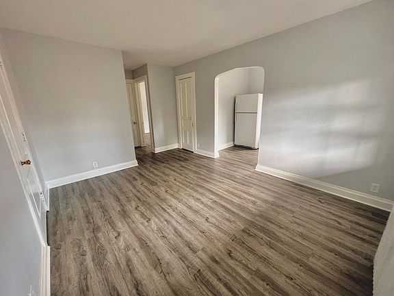 4th image of 5617 22nd Ave