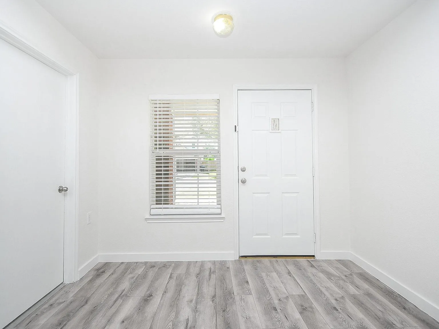 3 bed, 2.0 bath, 1250 sqft, $2,175 — Photo 3